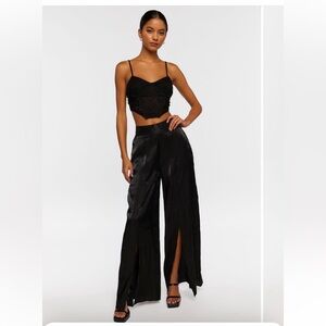 NWT Forever 21 Split Hem Wide Leg Satin Palazzo Pants Trousers Size M Black